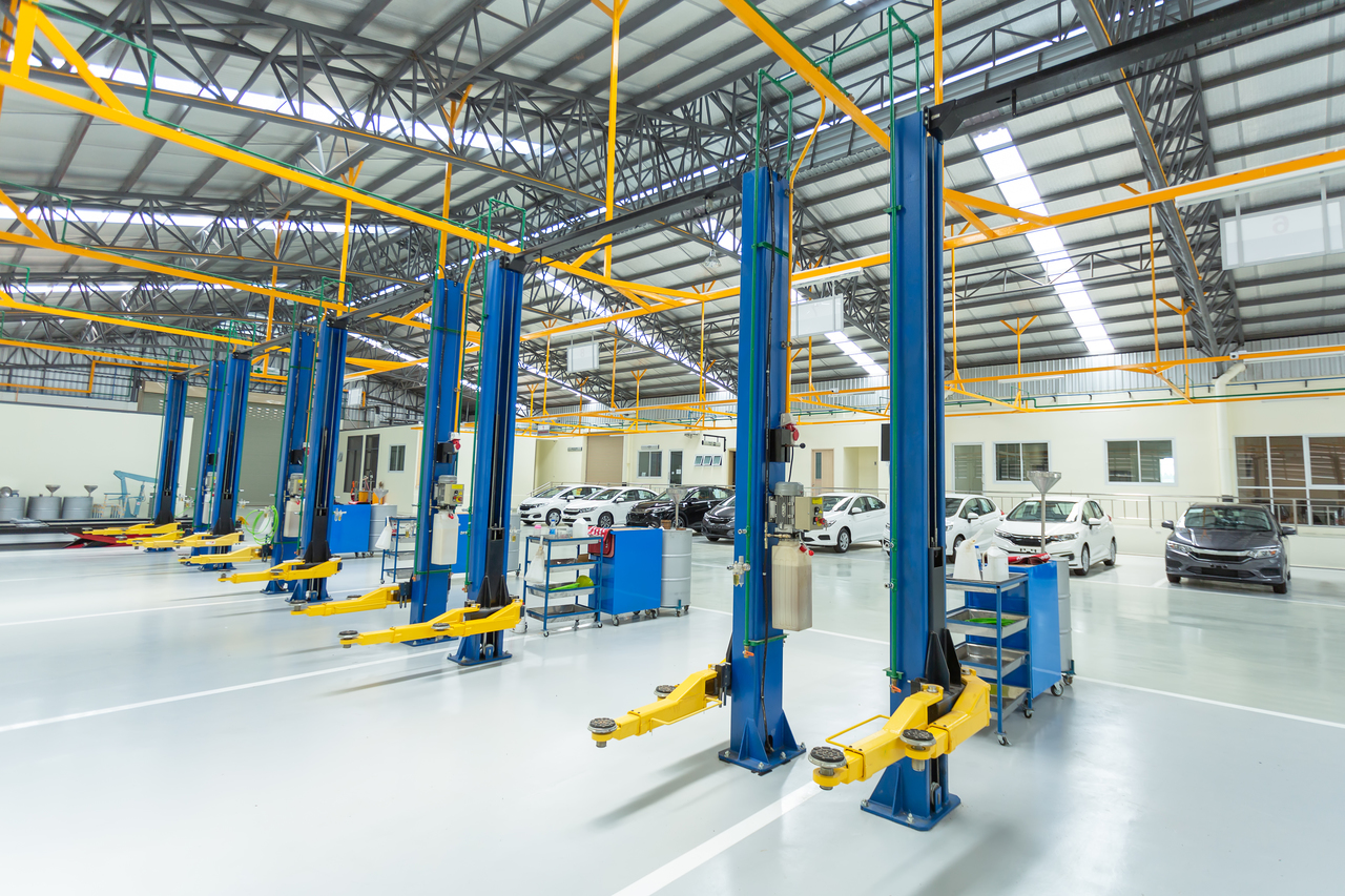 Machines and equipment at a car repair shop